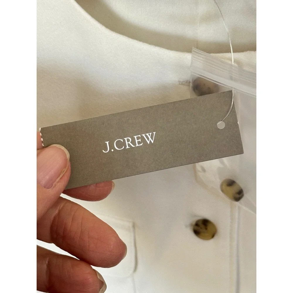 NEWJ.Crew Ivory Crewneck Vest in City Crepe Button Front Size 8 Minimalist Chic‎